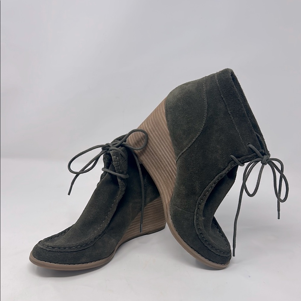 Lucky Brand Green Leather Suede Wedged Wood Heel Ankle Booties Size 8